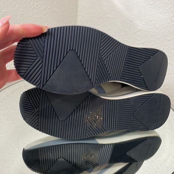 Michael Kors Liv Trainer Anthracite blue, white and silver size 9.5 - Picture 9 of 9